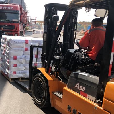 Foamng E-PVC Dán Hệ thống treo nhựa PVC Lớp K Giá trị 67 Độ Vicosity Trung bình PB1156
